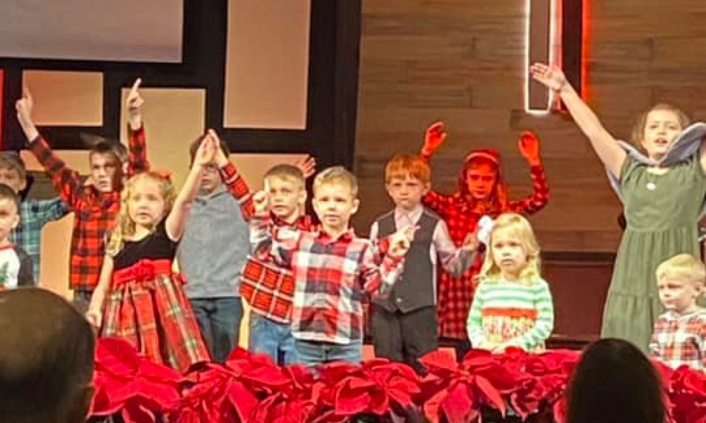 kids sing christmas 2